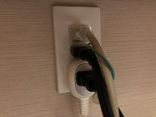 電源タップの交換・電源タップを使わず直接コンセントに接続する